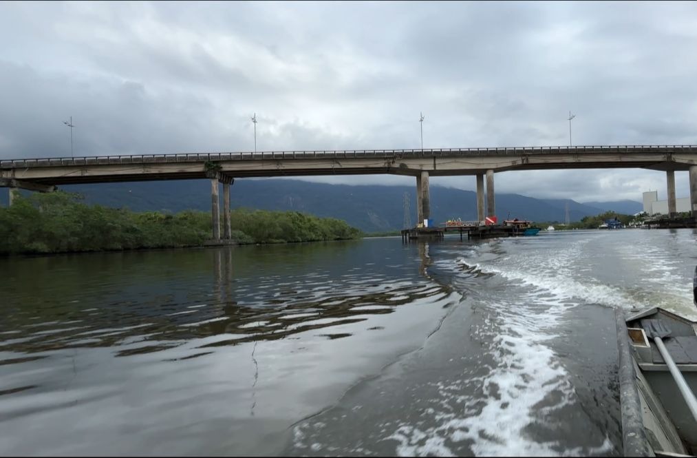 Governo de SP moderniza Ponte do Itapanhaú após 40 anos com 50% da obra já concluída